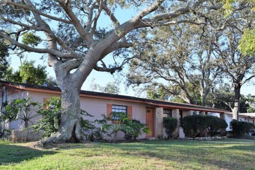 585 Sunrise Dr, Titusville, FL 32780-3498