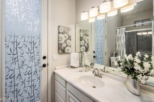 8691 Davenport Dr, Scottsdale AZ 85260-4377 exterior