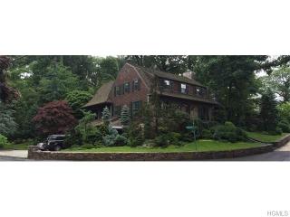 22 Valley Rd, Yonkers, NY 10708-2224