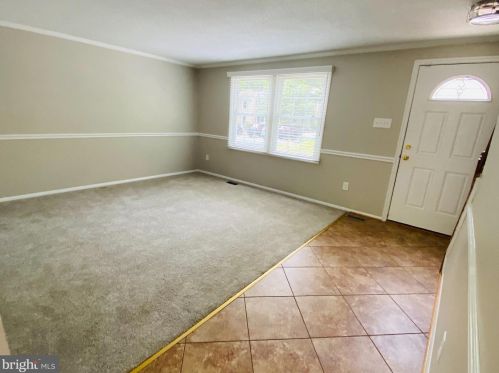 8167 Curving Creek Ct, Springfield VA  22153-3709 exterior