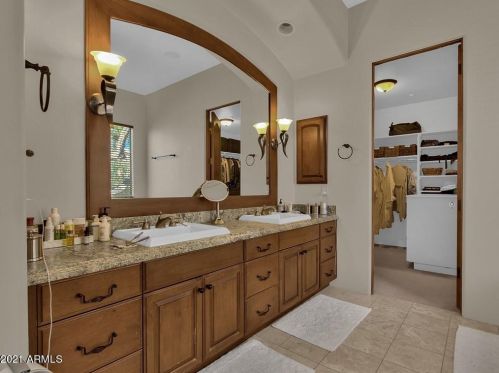 9390 Monument Dr, Scottsdale AZ 85262-4744 exterior