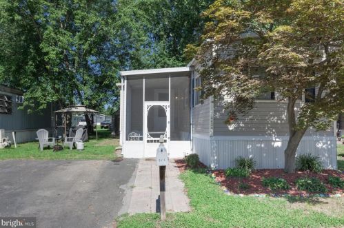 6424 Finley Dr, Yardley, PA 19067-5218