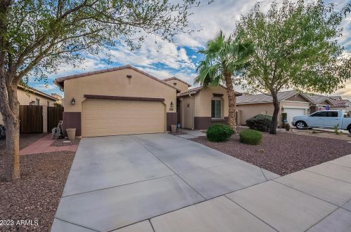 3513 Lafayette Ave, Gilbert, AZ 85298-9261