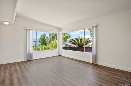 3653 El Caminito, Glendale CA 91214-1716 exterior