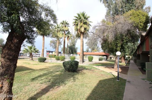 4615 39th Ave, Phoenix AZ  85019-3150 exterior