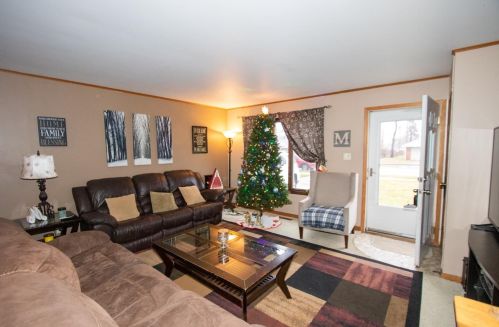 2716 81st St, Hammond, IN 46322-1038