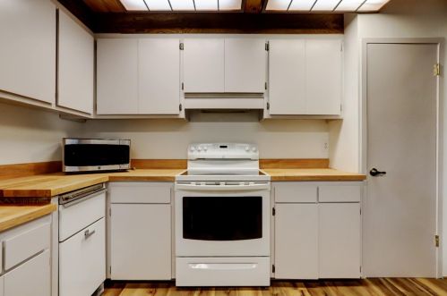 19007 Chickadee Ct, Lake Wildwood CA  95946-9644 exterior