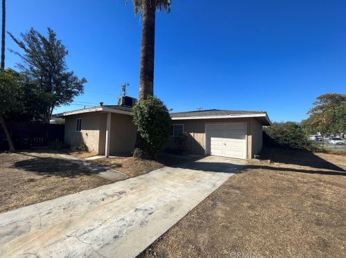 432 Acacia Ave, Rialto, CA 92376-5241