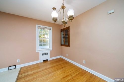 460 Greenmount Ave, Cliffside Park NJ  07010-1632 exterior