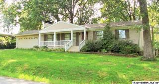 2009 Morningside Dr, Hartselle, AL 35640-4301