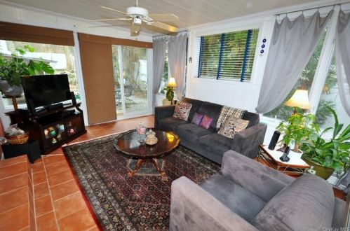 1 Maplewood Rd, Hartsdale NY  10530-1627 exterior