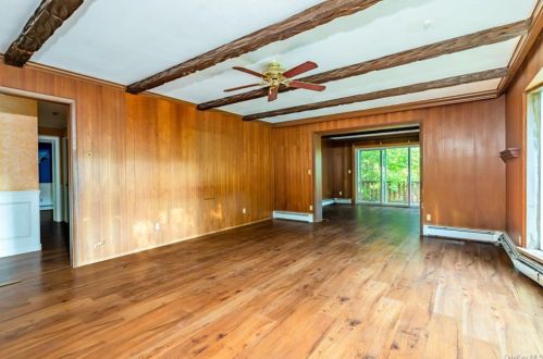 225 Hilltop St, Mahopac NY  10541-2840 exterior