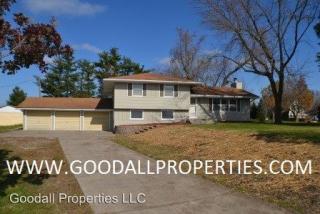 3227 Ashworth Rd, Waukee IA  50263-8054 exterior