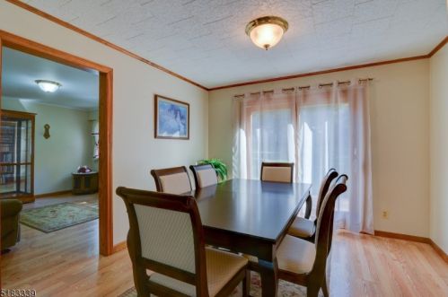 40 Lake Pochung Rd, Wantage NJ  07461-4126 exterior