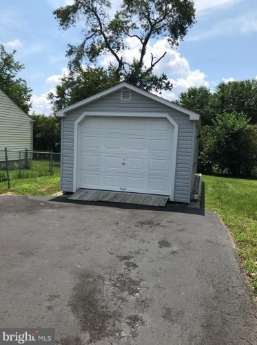 310 Maple Ave, Southampton PA  18966-3236 exterior