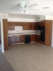 2004 Courtleigh Dr, Bakersfield CA  93309-6900 exterior