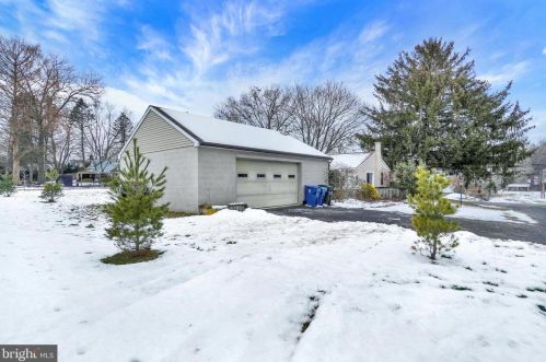 801 Grantham Rd, Grantham PA  17027-6600 exterior
