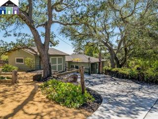 1961 Hoover Ave, Oakland, CA 94602-1921