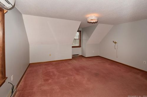 35 Grant Hill Rd, Coventry CT  06238-1115 exterior