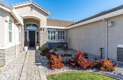 813 Covey Ct, Hollister, CA 95023-8906