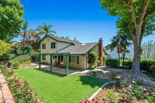 643 Dana Dr, Santa Paula CA  93060-1614 exterior