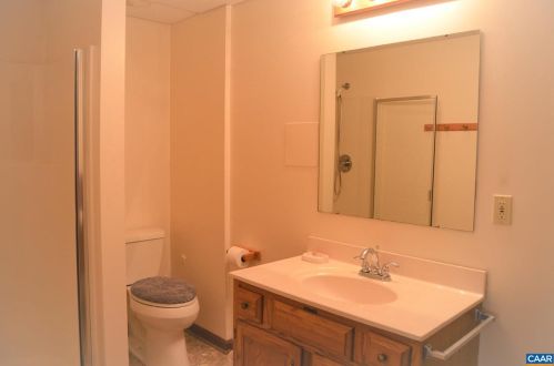 61 Ponderosa Ln, Bybee VA  22963-2405 exterior