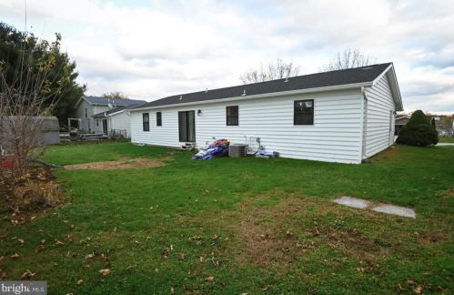 55 Cardinal Dr, Hanover PA  17331-9787 exterior