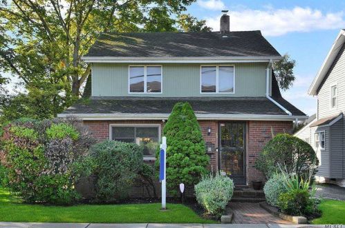 25 Conklin Ave, Woodsburgh NY  11598-1341 exterior