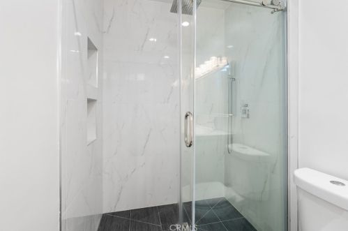 6747 Blewett Ave, Van Nuys CA  91406-6014 exterior