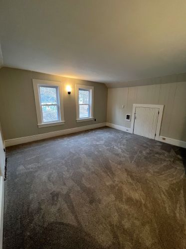 59 Oak St, Dover NH  03820-2828 exterior