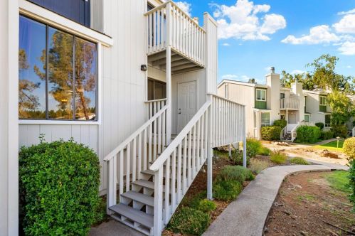 127 Rockwood Dr, Grass Valley CA  95945-5636 exterior