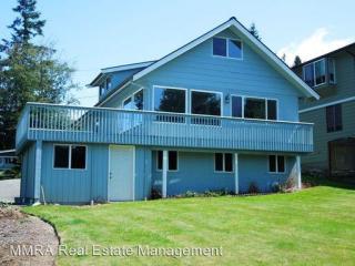 1221 Toledo St, Bellingham WA  98229-2118 exterior