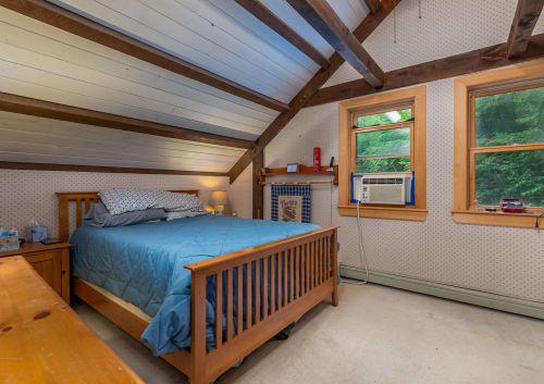 42 Watson Rd, Dover NH  03820-5801 exterior