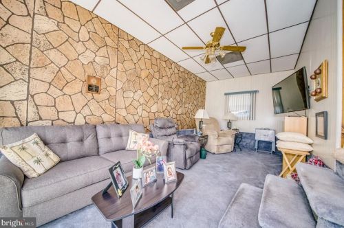 526 Muhlenberg Ave, Wenonah NJ  08090-1353 exterior
