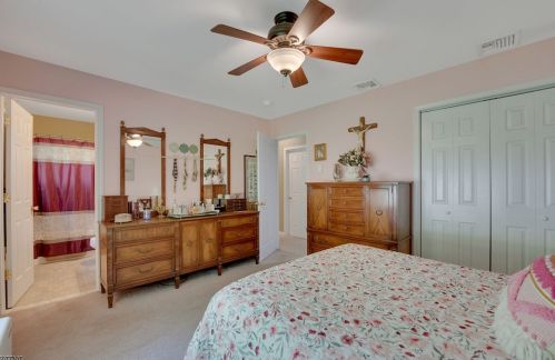 32 Arrowhead Dr, Wantage NJ  07461-1211 exterior