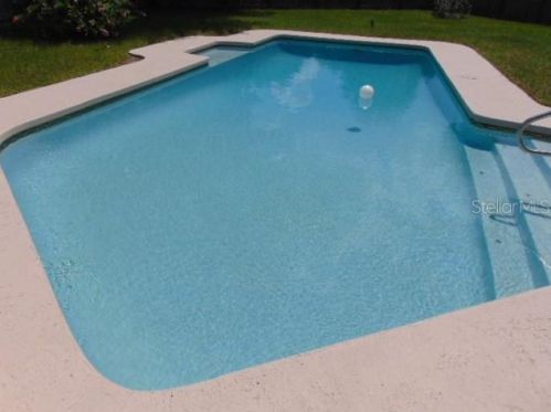 1004 Wildrose Dr, Lutz FL  33549-5656 exterior