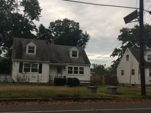 316 Temple Blvd, Palmyra, NJ 08065-2322