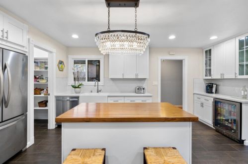 1920 Claremont Dr, San Bruno CA  94066-2716 exterior