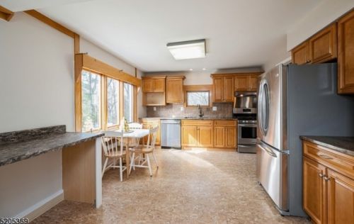 514 River Rd, Annandale NJ  08801-3440 exterior