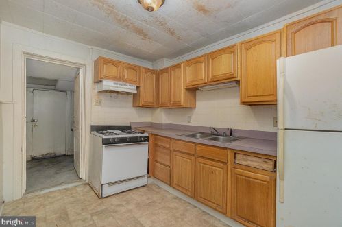 340 Swatara St, Harrisburg PA  17113-2445 exterior