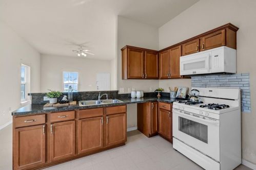 4210 Church St, Galveston TX  77550-1118 exterior