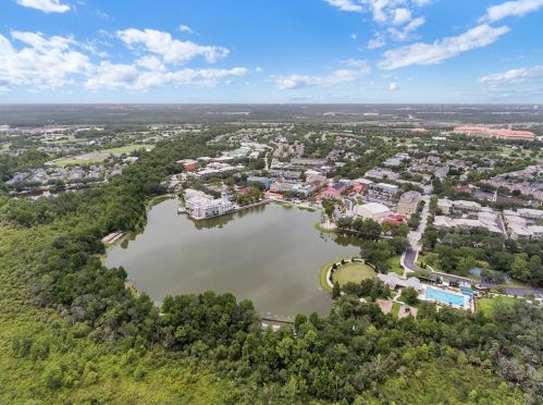 1070 Nash Dr, Kissimmee FL  34747-4319 exterior