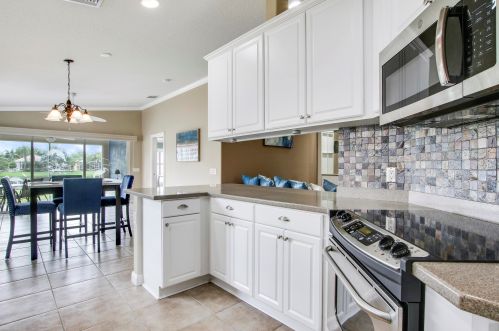 10422 Stratton Dr, Fort Pierce FL  34987-2318 exterior