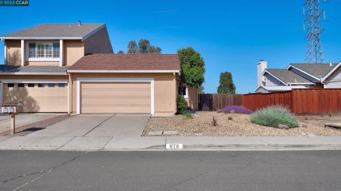 878 Bellflower St, Livermore, CA 94551-1355