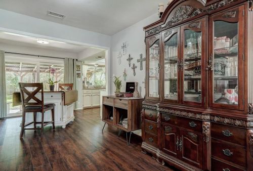 13201 Broadmeade Ave, Austin TX 78729-2815 exterior