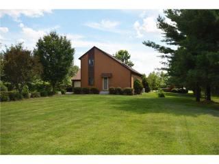 9607 Ramm Rd, Monclova, OH 43542-9719