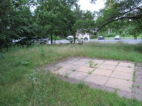 2 Summer St, Salem NH  03079-2552 exterior