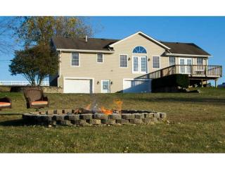 4487 Pitchin Rd, Springfield, OH 45502-9333