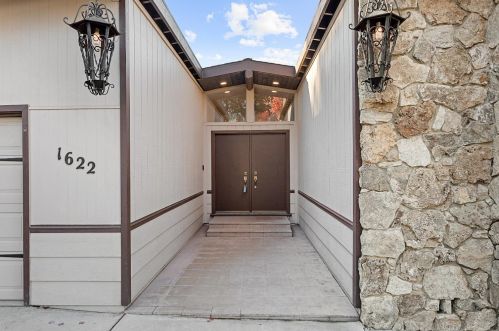 1622 Loma Verde Dr, Folsom CA  95762-3533 exterior
