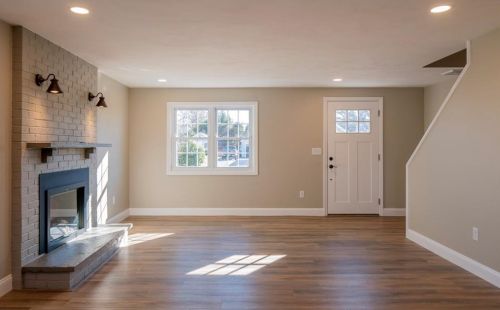 476 Grn End Ave, Middletown RI 02842-5626 exterior